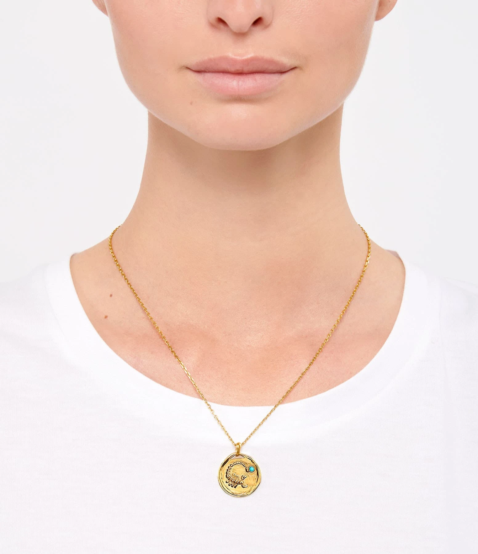 GOOSSENS PARIS Collier Talisman Mini Astro Scorpion Turquoise 2 GOOSSENS PARIS Collier Talisman Mini Astro Scorpion Turquoise – Image 2