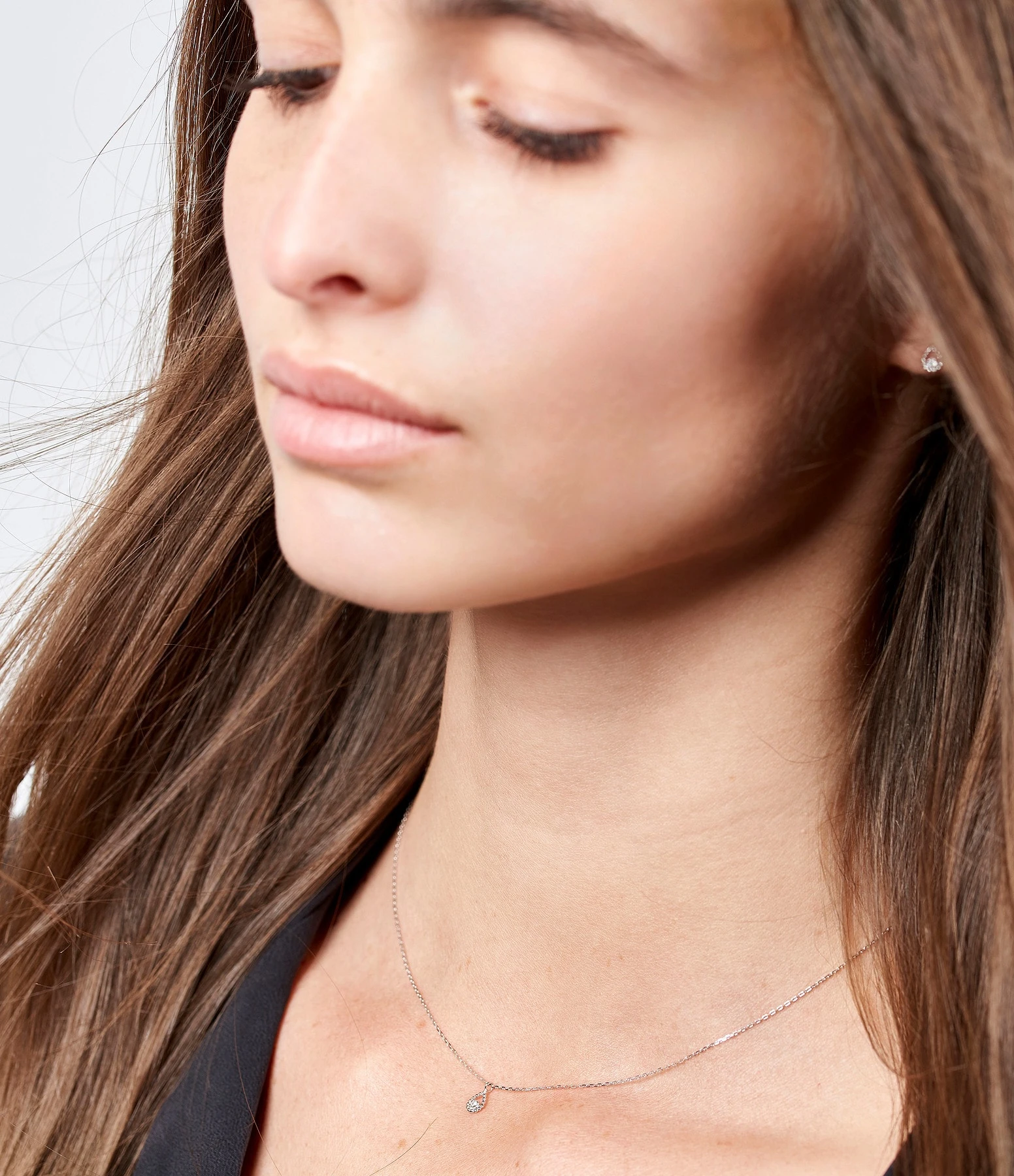 GIGI CLOZEAU Collier Lucky Poire Or Diamant 3 GIGI CLOZEAU Collier Lucky Poire Or Diamant – Image 3