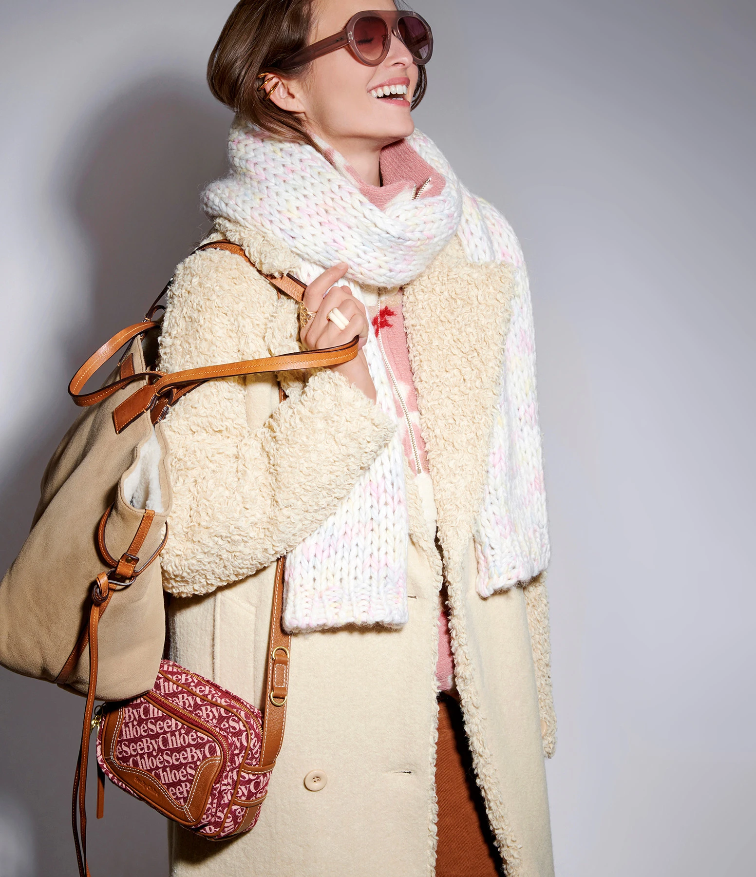 Aurélie Bidermann Bague Katt MM Ivoire 3 Aurélie Bidermann Bague Katt MM Ivoire – Image 3