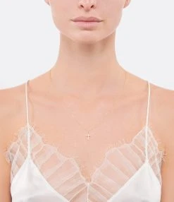 ATELIER PAULIN Collier My Symbolic Croix Gold Filled, Collection Charms 5 ATELIER PAULIN Collier My Symbolic Croix Gold Filled, Collection Charms -Shaker Jewels Magasin ateli look20210916 237