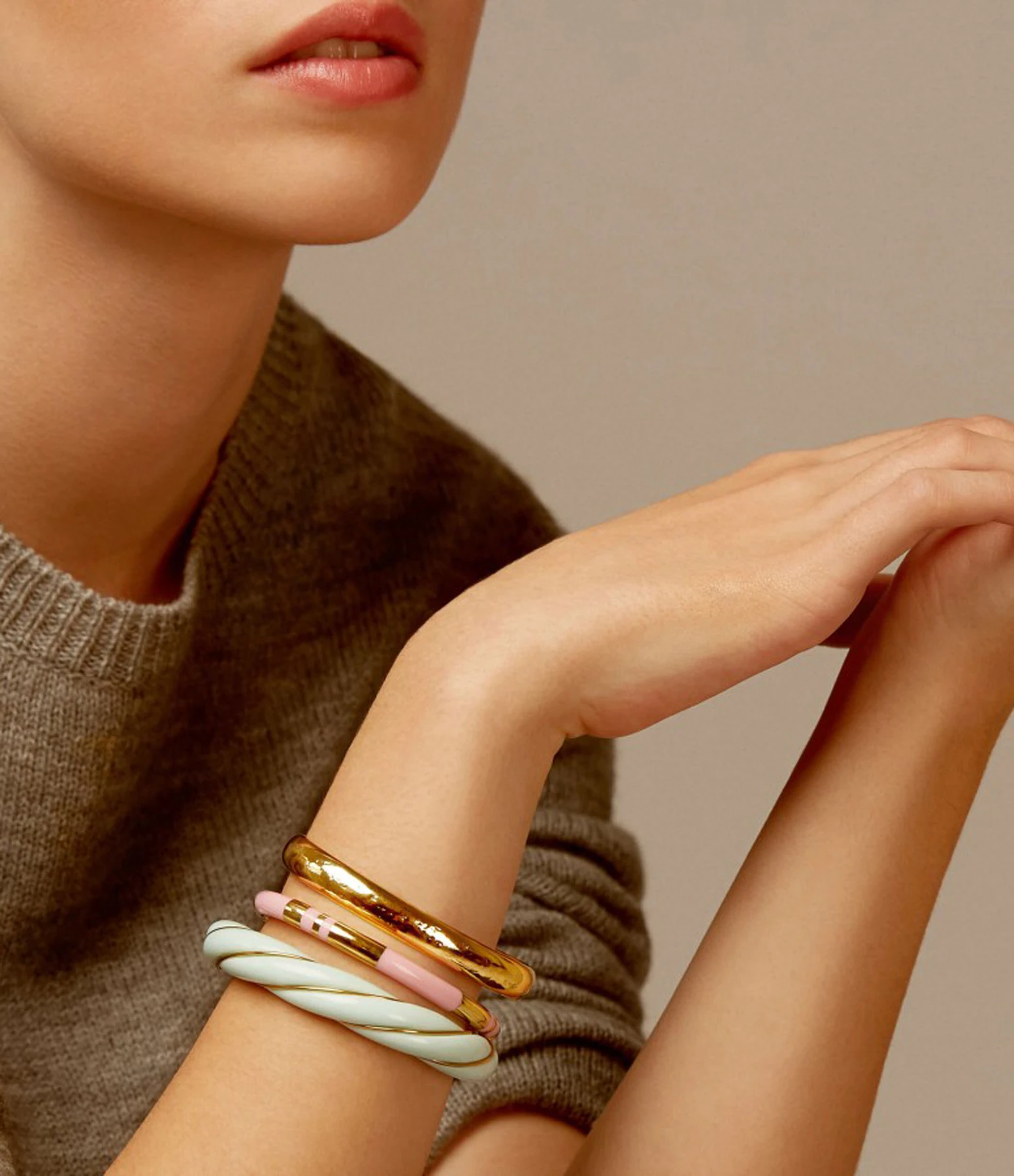 Aurélie Bidermann Jonc Positano Rose Bébé 3 Aurélie Bidermann Jonc Positano Rose Bébé – Image 3