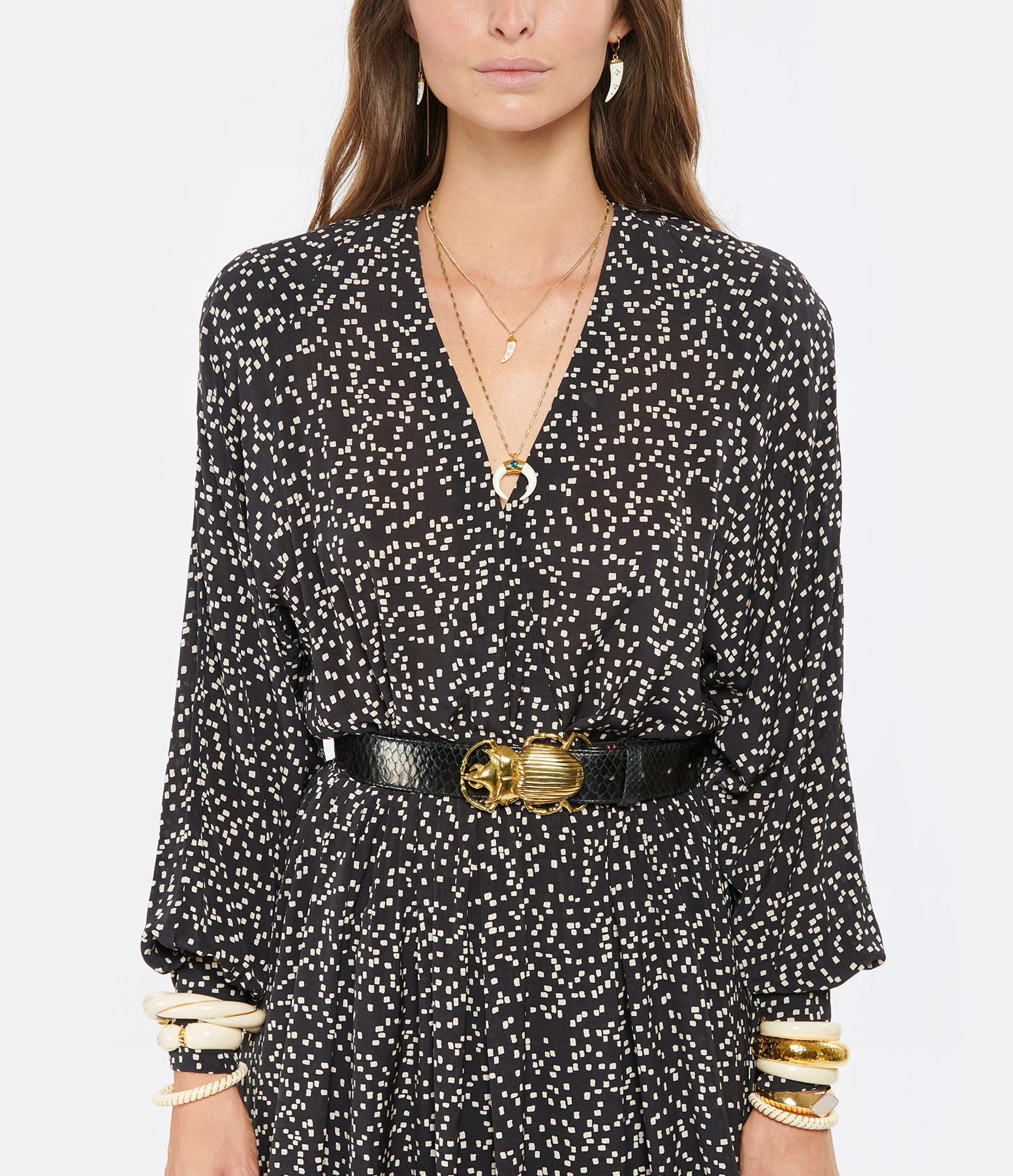 Claris Virot Ceinture Scarabée Python Noir Doré 2 Claris Virot Ceinture Scarabée Python Noir Doré – Image 2