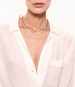 GIGI CLOZEAU Collier 5 Diamants Mini Perles Résine Or 19 GIGI CLOZEAU Collier 5 Diamants Mini Perles Résine Or -Shaker Jewels Magasin clozb look20211109 2 1