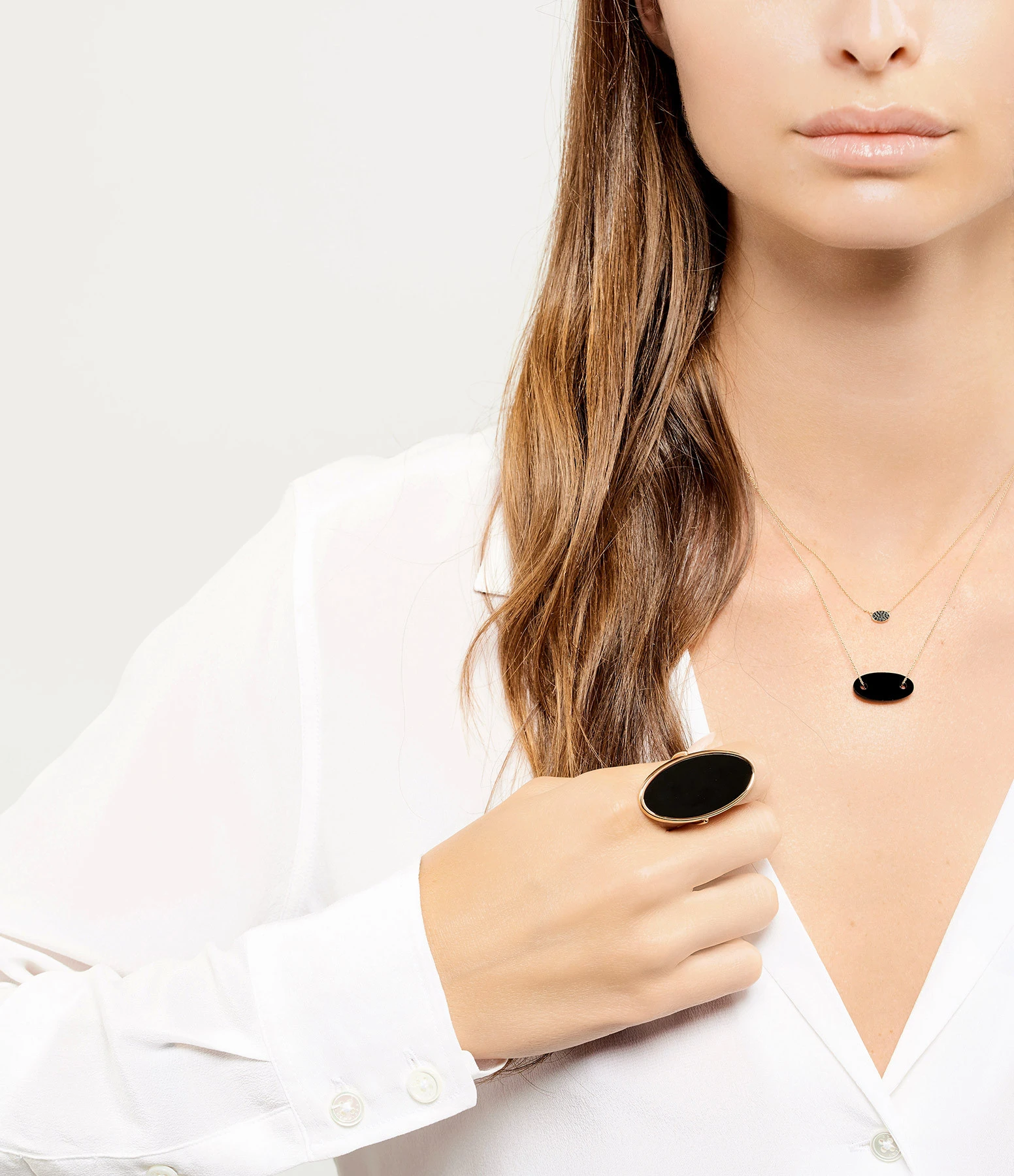 Ginette NY Collier Ellipses & Sequins Mini Or Rose Diamants Noirs 2 Ginette NY Collier Ellipses & Sequins Mini Or Rose Diamants Noirs – Image 2