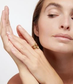 GOOSSENS PARIS Bague Mini Cabochons Cristal De Roche Naturel 7 GOOSSENS PARIS Bague Mini Cabochons Cristal De Roche Naturel -Shaker Jewels Magasin gooss look20220902 100