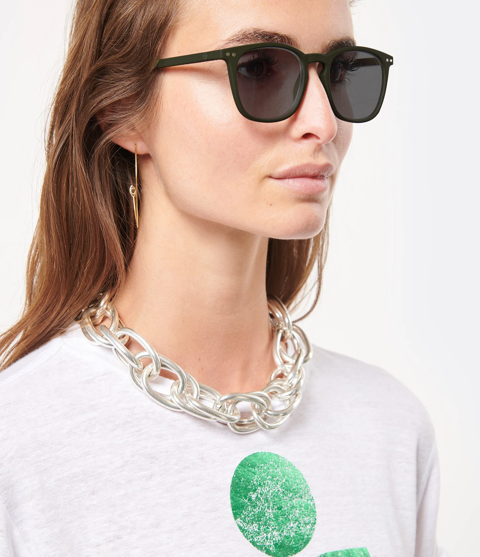 IZIPIZI Lunettes De Soleil #E La Trapèze Kaki 4 IZIPIZI Lunettes De Soleil #E La Trapèze Kaki – Image 4