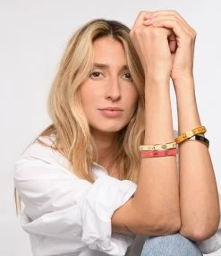 LES FÉLICITÉS Jonc Émail Aime Rose -Shaker Jewels Magasin lesfe look20230113 192 3