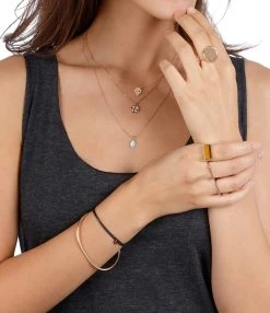 GIGI CLOZEAU Collier Trèfle Or Rose, Exclusivité Lulli -Shaker Jewels Magasin mg 2238 3 2