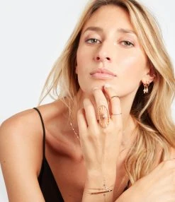 NAVA JOAILLERIE Bague Cheyenne Ovale Diamant Or Blanc 5 NAVA JOAILLERIE Bague Cheyenne Ovale Diamant Or Blanc -Shaker Jewels Magasin navab look20221205 376 1