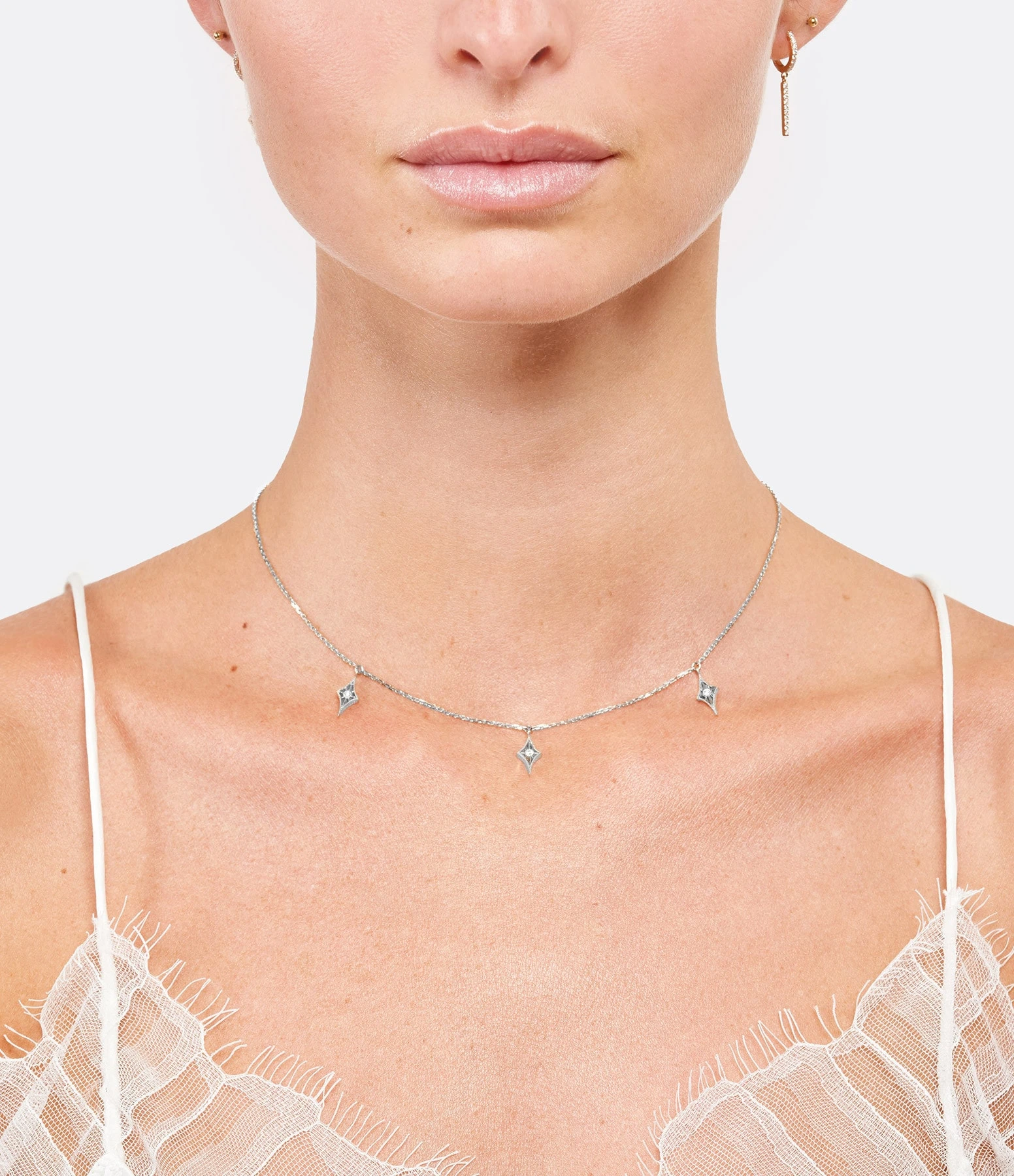 NAVA JOAILLERIE Collier Cheyenne Mini-Losange Diamants Or Blanc 4 NAVA JOAILLERIE Collier Cheyenne Mini-Losange Diamants Or Blanc – Image 4