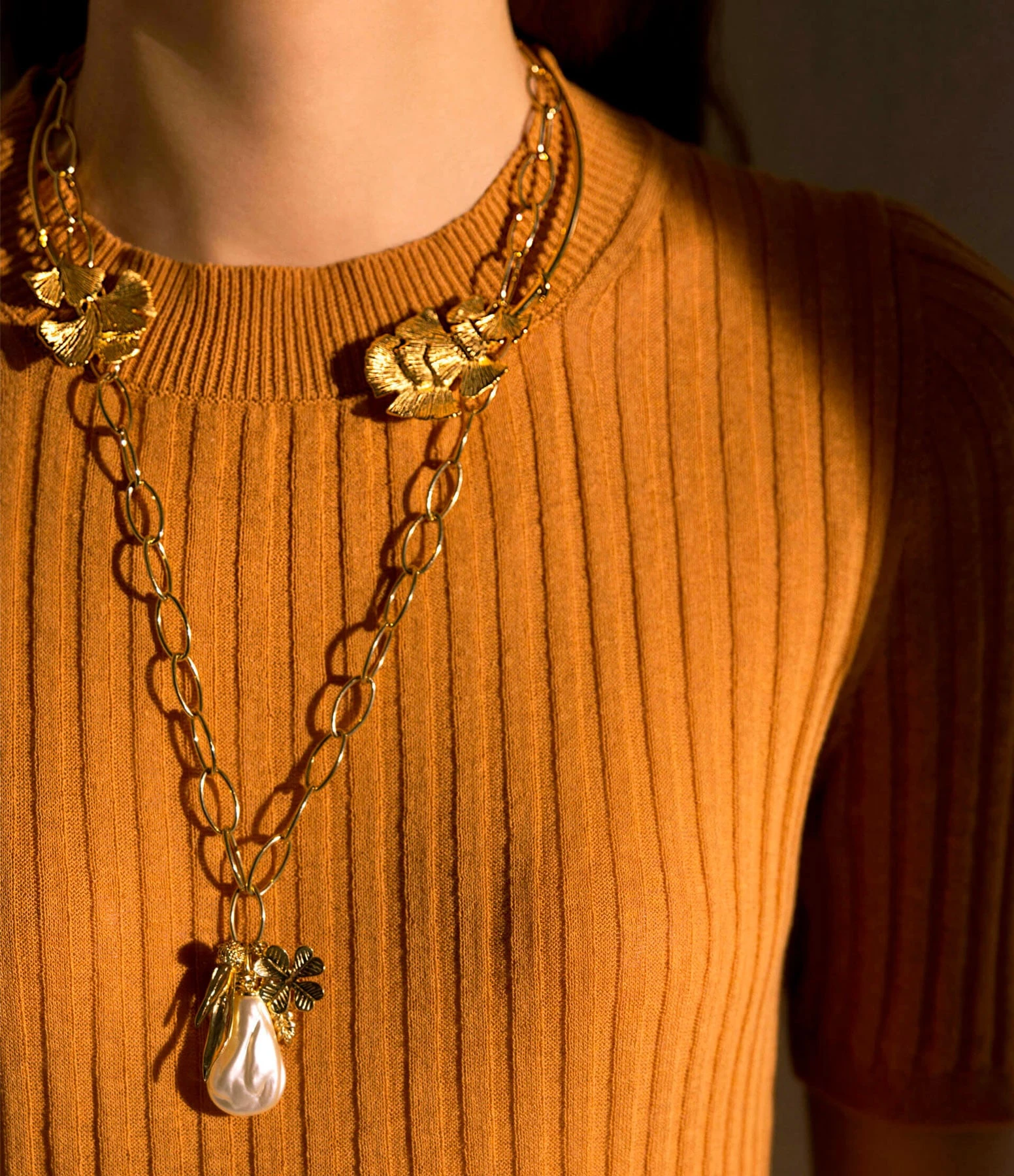 Aurélie Bidermann Sautoir Grigri Perle De Verre 4 Aurélie Bidermann Sautoir Grigri Perle De Verre – Image 4