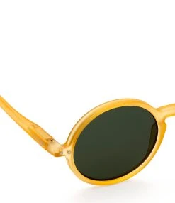 IZIPIZI Lunettes De Soleil #G La Ronde Yellow Honey 8 IZIPIZI Lunettes De Soleil #G La Ronde Yellow Honey -Shaker Jewels Magasin slmsgc135 3 izi g sun yellowhoney vue3