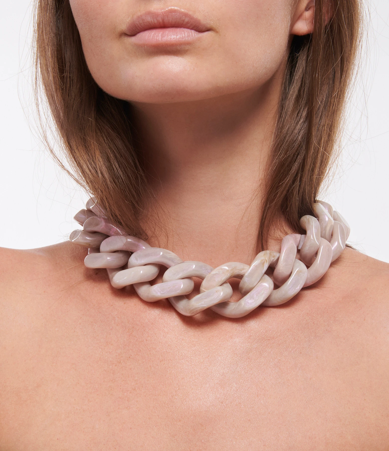 VANESSA BARONI Collier Big Flat Gris Rose 4 VANESSA BARONI Collier Big Flat Gris Rose – Image 4