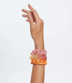 VANESSA BARONI Bracelet Flat Light Orange 5 VANESSA BARONI Bracelet Flat Light Orange -Shaker Jewels Magasin vbaro look20220624 233 1